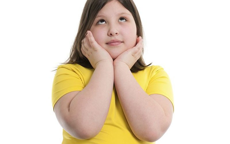 چاقی دوران کودکی و علت آن در بزرگسالی